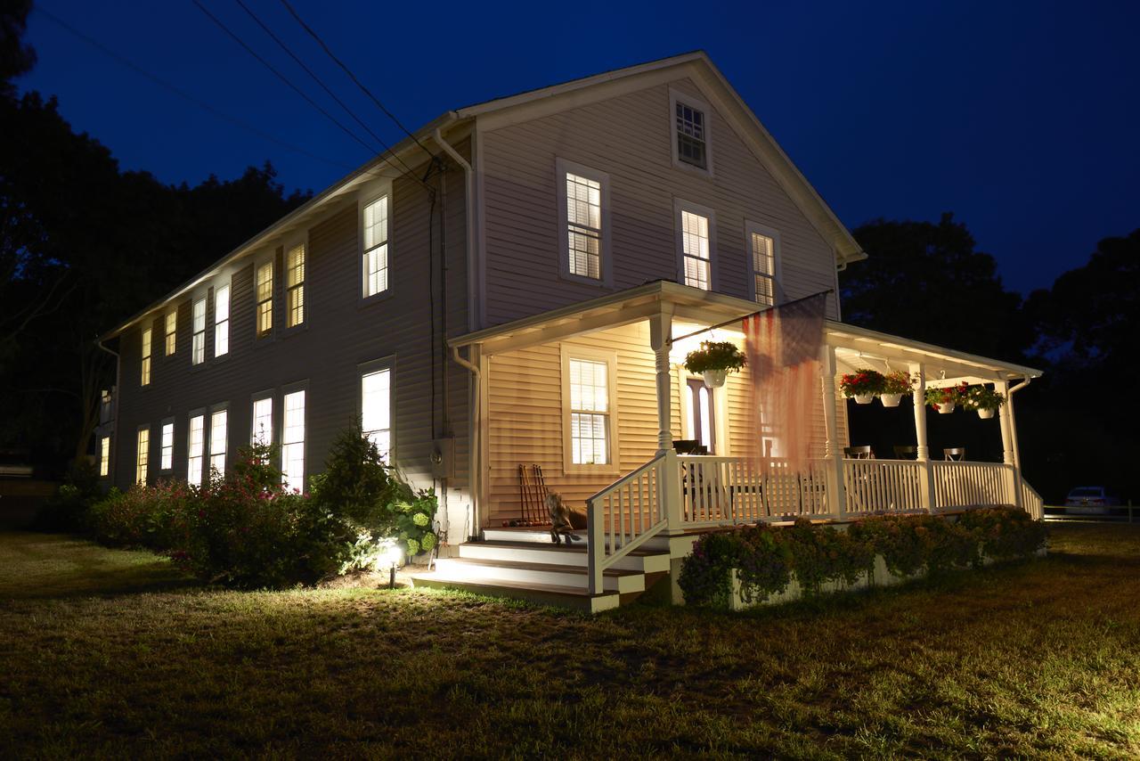 Seven Resort Style Inn Near Beach Shelter Island Heights Εξωτερικό φωτογραφία